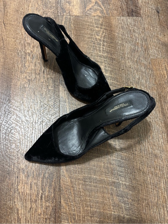 Dolce & Gabbana Shoes - Vintage 2000’s Dolce & Gabbana Black Velvet Pointed-Toe Slingback Heels